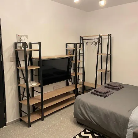 Apartman Mr. In Ortakoy , North + Wifi + Netflix