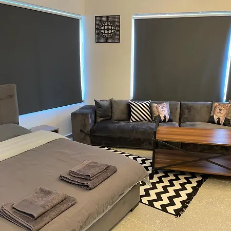 Mr. In Ortakoy , North + Wifi + Netflix Nicosia