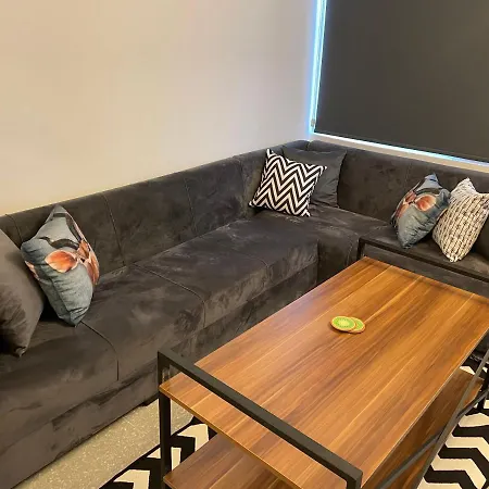Mr. In Ortakoy , North + Wifi + Netflix * ניקוסיה