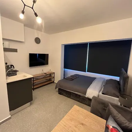 Mr. In Ortakoy , North + Wifi + Netflix Apartment *