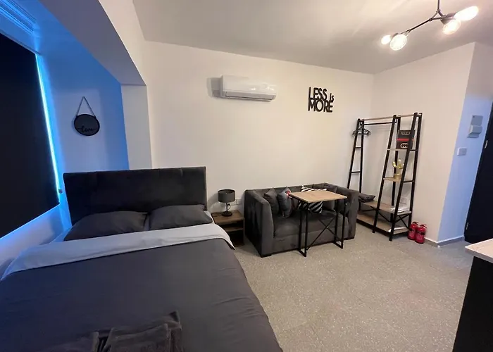 Mr. In Ortakoy , North + Wifi + Netflix Lägenhet Nicosia